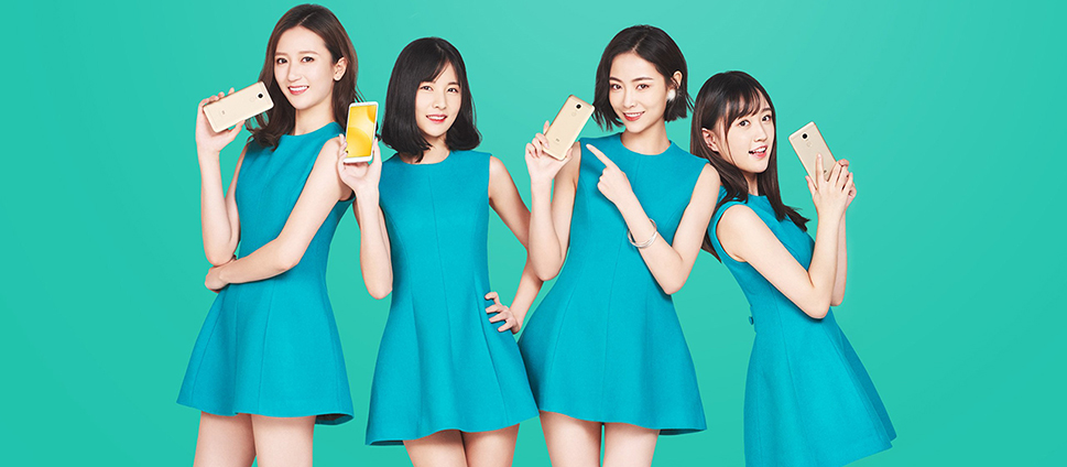 удобно лежит даже в женской руке