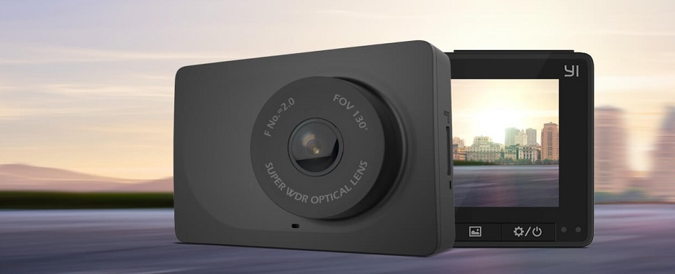 четыре линзы, дополненные инфракрасным светофильтром, отсеивают излишне яркий свет