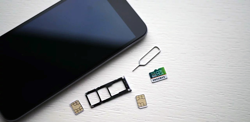 2 SIM-карты + карта microSD