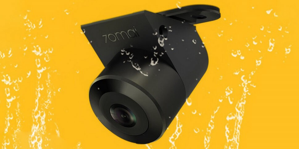 camera помогает водителю безопасно парковаться